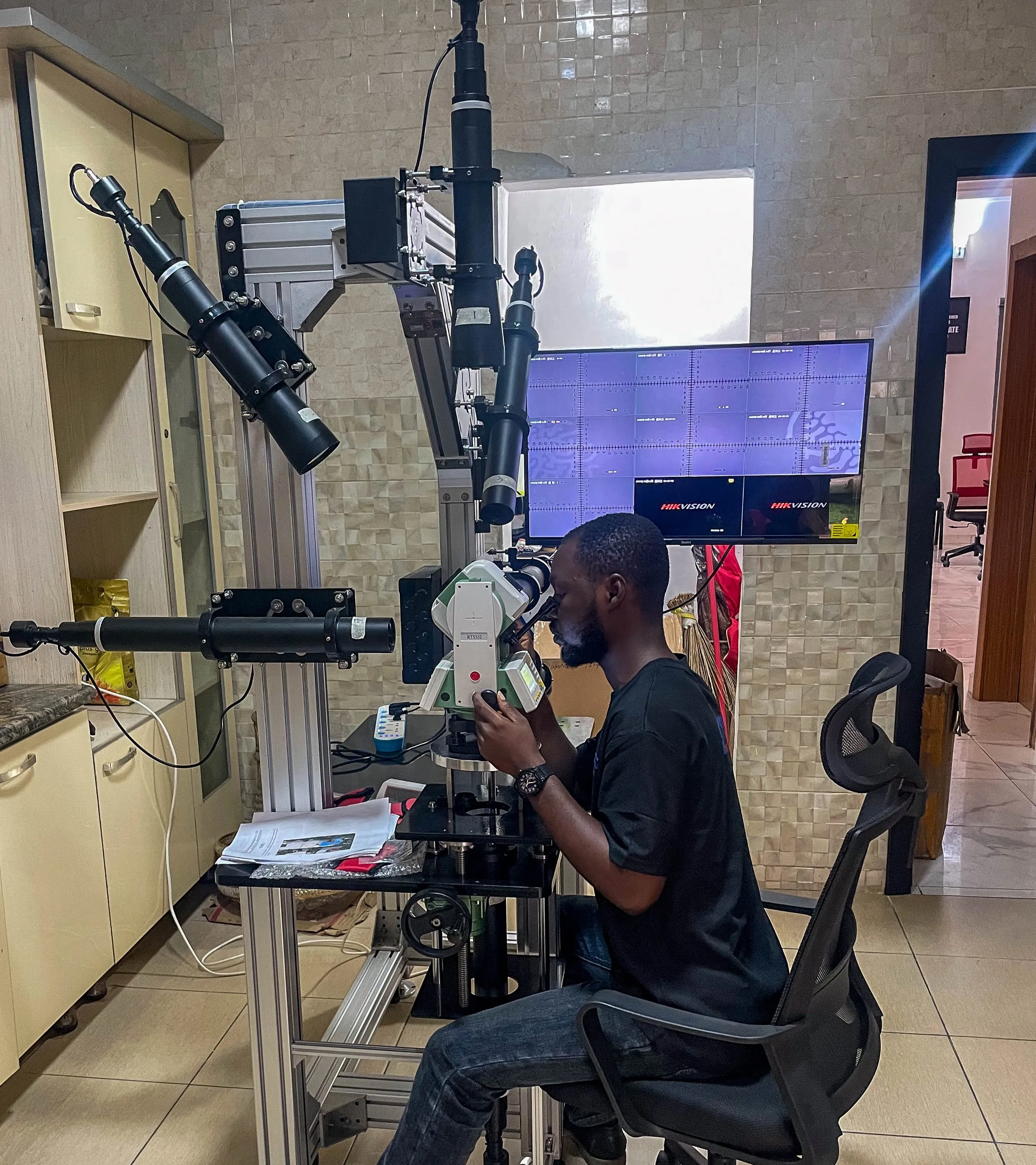 Equipment demonstration to clients